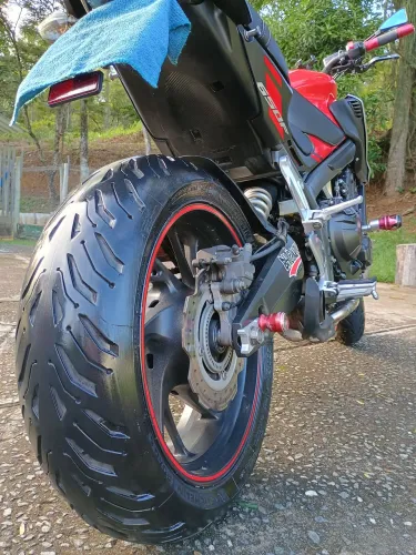 ?*Honda CB 650F ABS - Impecável - baixo km*?