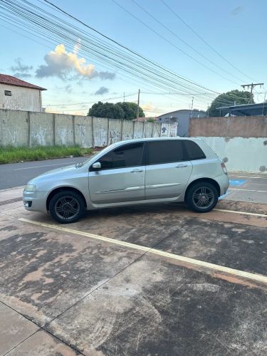 Imagem de Fiat Stilo 1.8/ 1.8 Connect Flex 8V 5P 2010