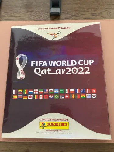 Álbum de figurinhas oficial da Copa do Mundo FIFA Qatar 2022 - Panini
