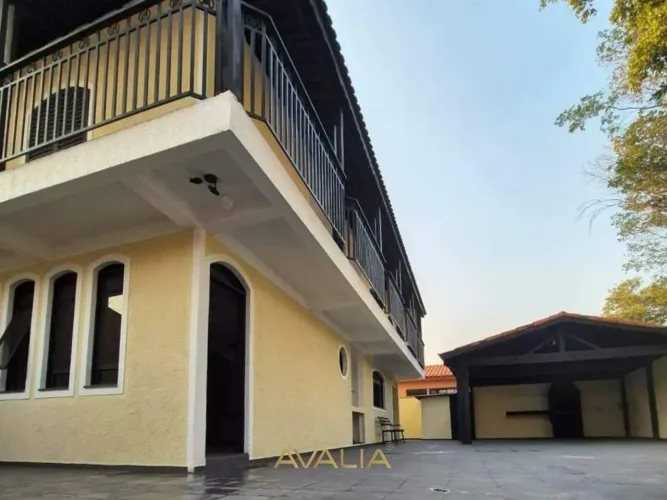 Casa a venda com edícula e 3 quartos (1 suíte) no bairro Jardim Alice - Indaiatuba