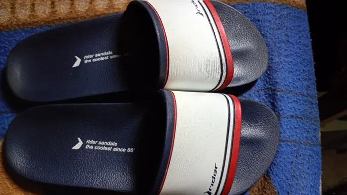 Chinelo Rider slide