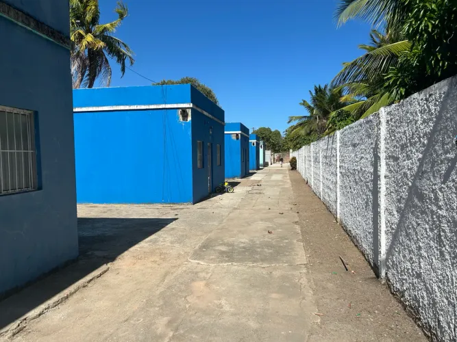 VENDO OU TROCO CONDOMINIO COM 7 CASAS DE 2 QTS CADA NA BARRA NOVA!! 950 MIL REAIS