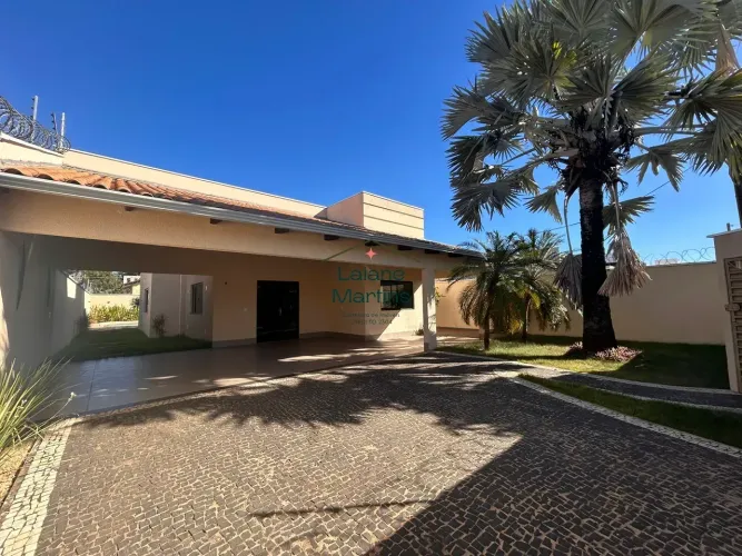 Casa à venda - 407 sul - 3 quartos (2 suítes plenas) - 5 vagas - área de lazer