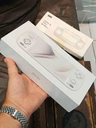 Ayn Odin 3 Pro, Roxo, 12gb Ram, 256gb Armazenamento, Snapdragon 8 Elite, NOVO LACRADO