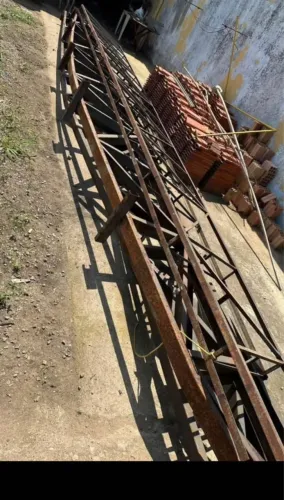 Tesouras metálicas
