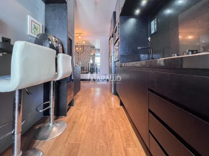 Apartamento mobiliado e equipado com 1 suíte na Praia Brava em Itajaí