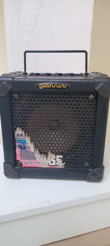 Caixa amplificador Giannini