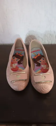 Sapatilha rosa tamanho 25