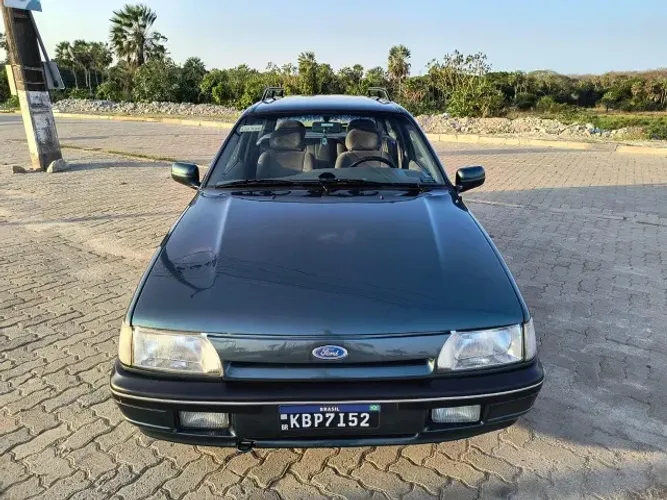 Ford Versailles Ghia 2.0i / 2.0 2P E 4P 1995