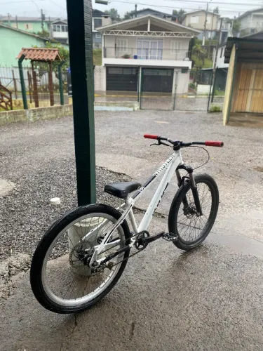 VENDO BICICLETA HUPI WHISTELER 2018