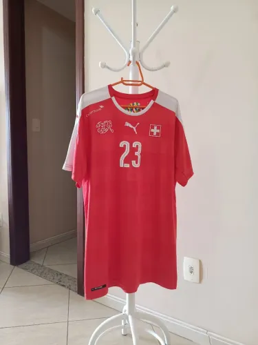 Camisa Suíça Home Puma 2016/17