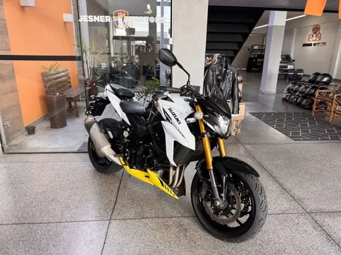 Suzuki GSX-S 750