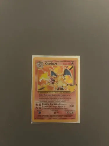 Charizard 4/102 celebrações