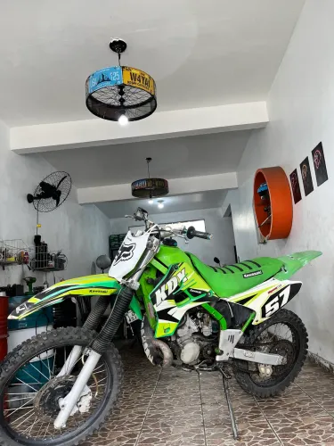 Vendo KDX 250 importada 