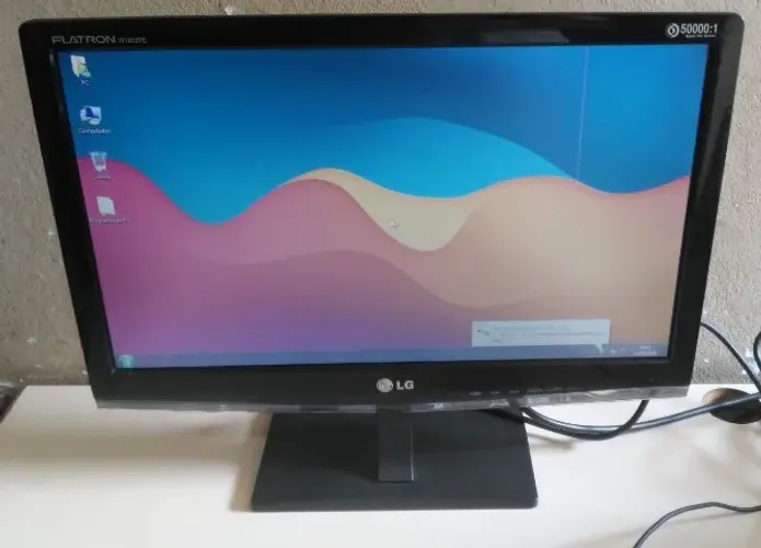 VENDO MONITOR USADO DE 19 POLEGADAS