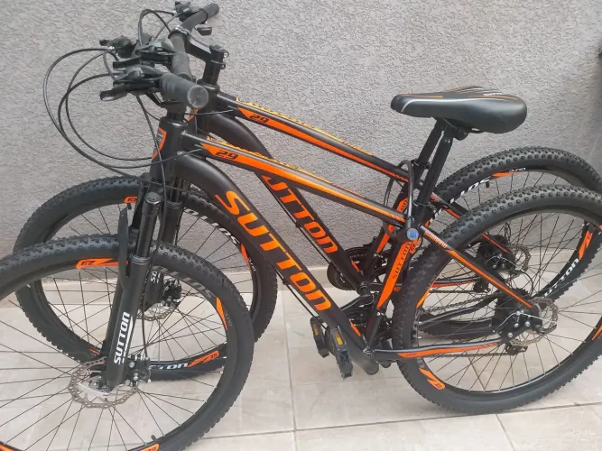 Bicicleta  aro 29 novas só usei 1 vês 