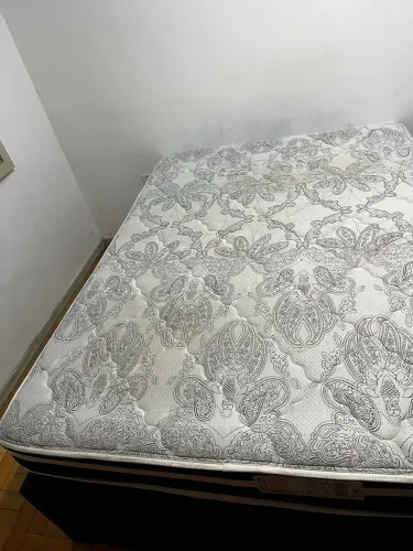 Cama box com baú