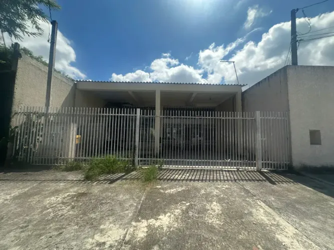 Barracão com 400 m² em Terreno de 500 m² à Venda na Linha Verde Excelente Localização Com