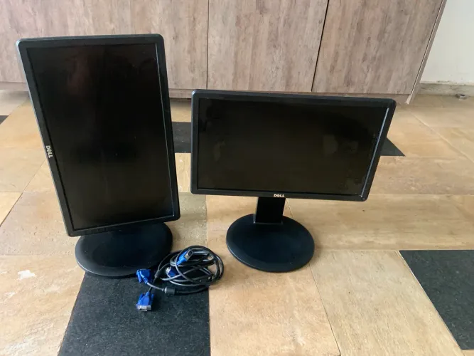 Monitor DELL com Cabos