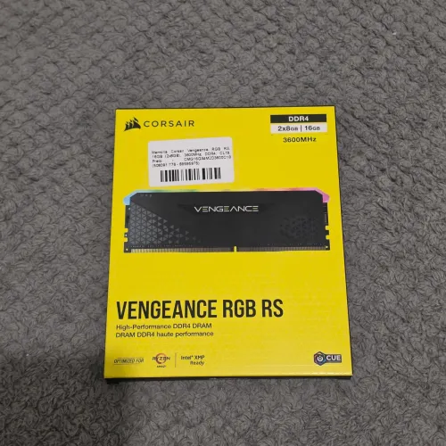 Memória RAM Corsair VENGEANCE DDR4
