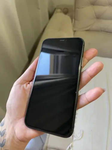 Vendo iPhone 11 em excelente estado