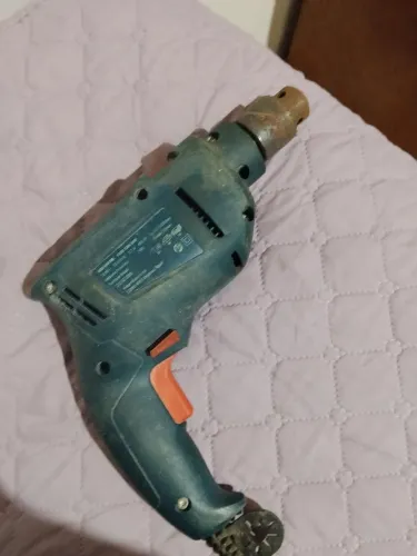 furadeira de impacto Bosch GSB 450 RE