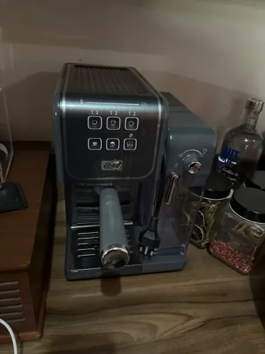 Cafeteira Oster prima late