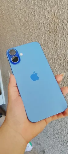 iPhone 16 plus, bateria 100%  apenas 4 meses de uso  (completo, carregador, caixa..