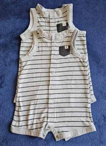 Lote de roupas CARTERS bebê 6/9 meses