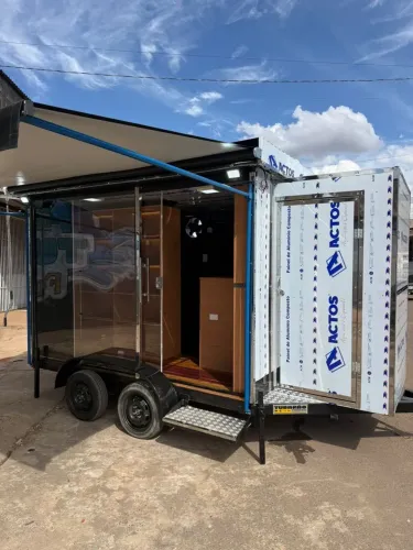 Trailer food truck
