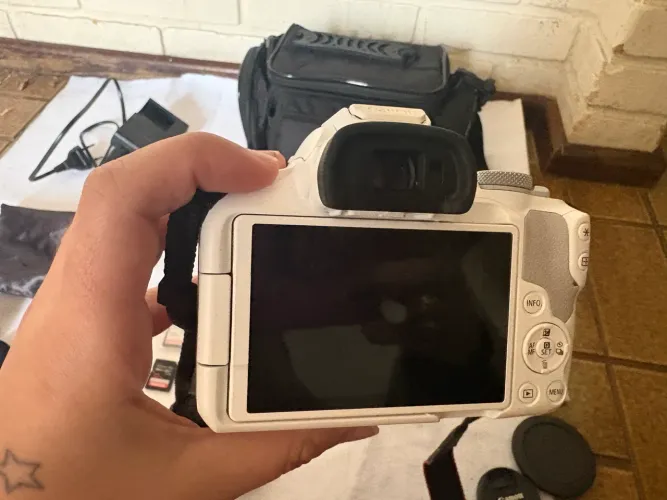 Canon EOS R50 + 18-45mm | Garantia | Excelente estado