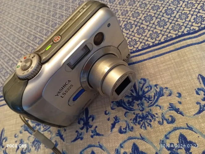 Yashica LS5325