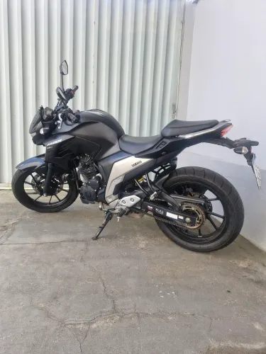 Yamaha Fazer 250 2023.