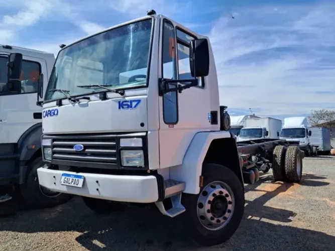 Ford Cargo 1617 4X2 Chassis - (1997)