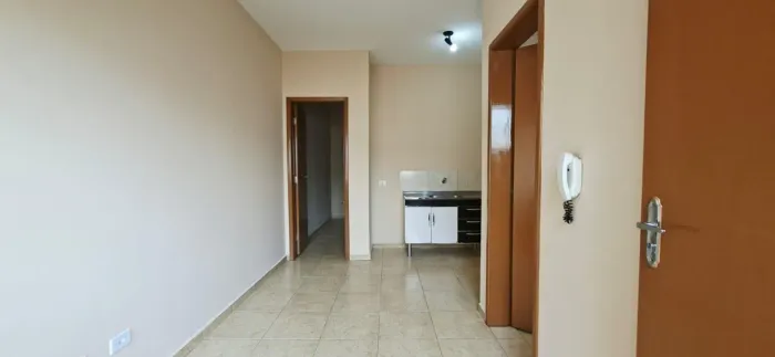 Kitnet com 01 quarto para alugar na Vila Angélica em Sorocaba/SP.
