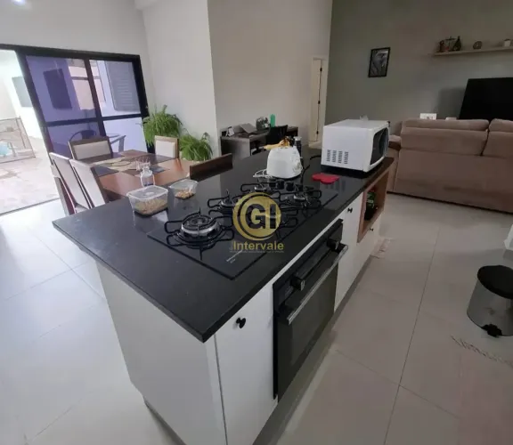 CASA COM PISCINA À VENDA NO VILLA BRANCA ? JACAREÍ: Conforto, Sofisticação e Qualidade de