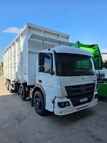 Atego 3030 8x2 2020 câmbio manual ZF