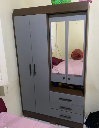 GUARDA ROUPA