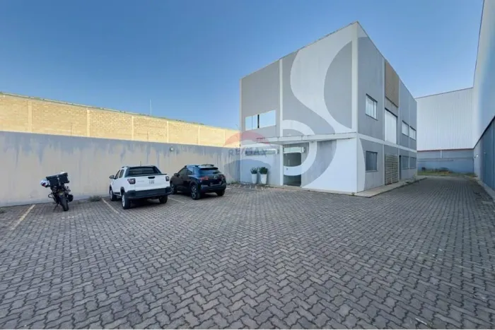 Prédio Comercial em Ceilândia Norte à Venda
