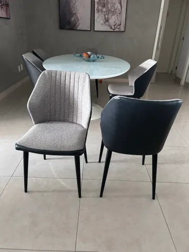 Cadeiras Tok Stok no Bouclé cinza