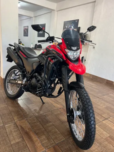 XTZ 250 LANDER ABS 24/24 VERMELHA