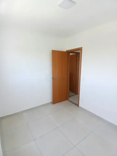 Apartamento Padrão em Aparecida de Goiânia