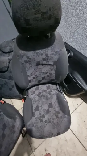 VENDE JOGO DE BANCOS FIAT STILO