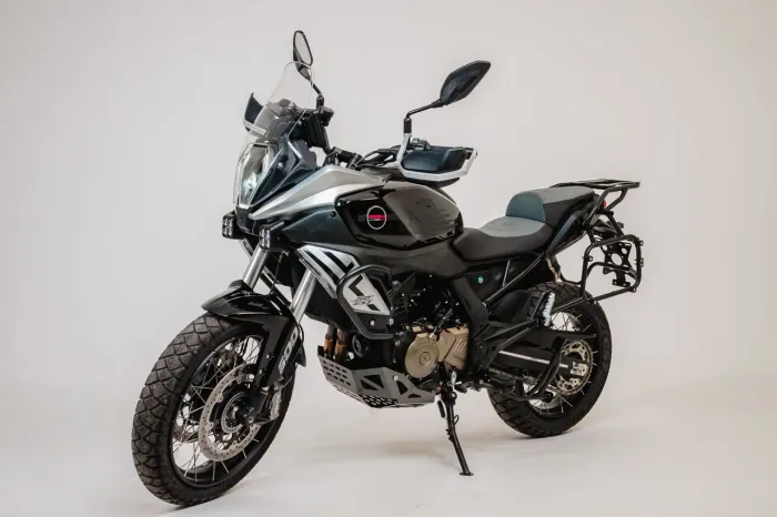 SBM SRT 600 PRETA 2026 0KM 