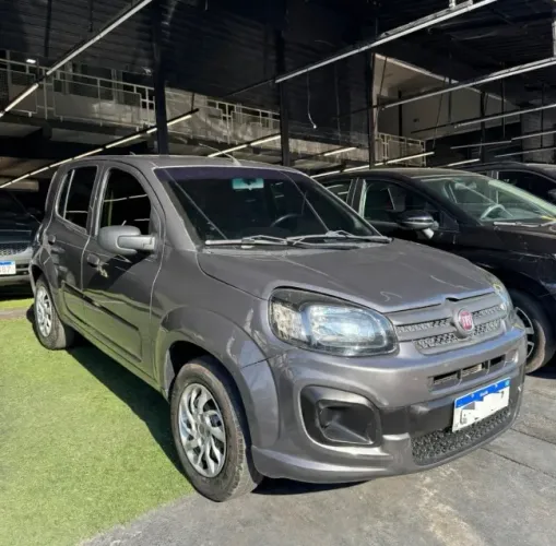 Fiat Uno Attractive 1.0 EVO Fire Flex 8V 5P 2021