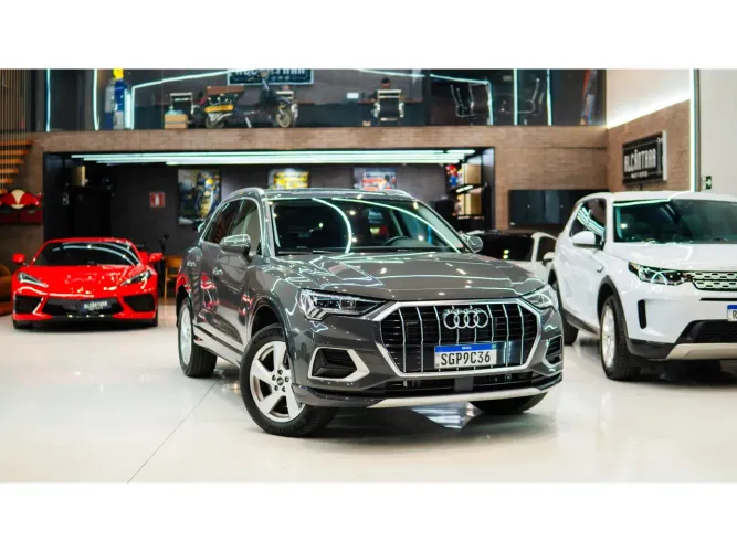 Audi Q3 SPB Perf. Black 2.0 TFSI Tipt. Quat. 2022