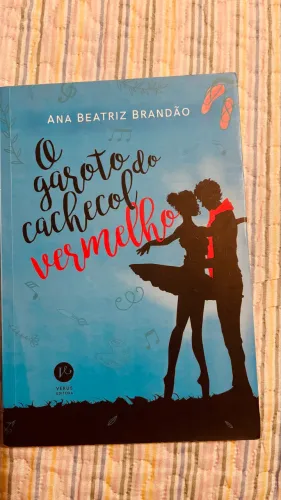 Vendo livro o garoto do cachecol vermelho