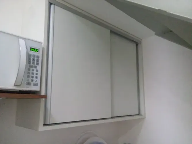Armário Aéreo Multiuso com 02 Portas de correr