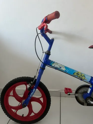 Bicicleta Caloi Homem Aranha