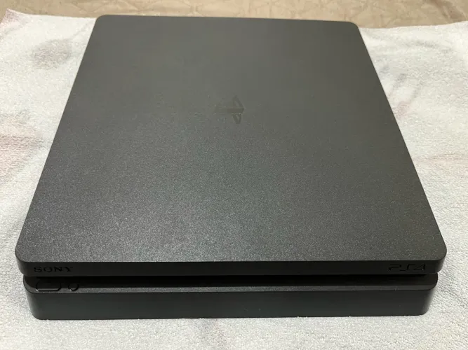 Ps4 Slim conservado